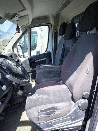 Varebil PEUGEOT Boxer Van Bluehdi 140 Hk L3h2