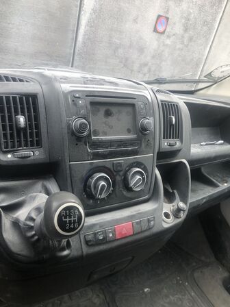 Varebil PEUGEOT Boxer Van 2.2 Hdi 130 Hk 330 L2h1