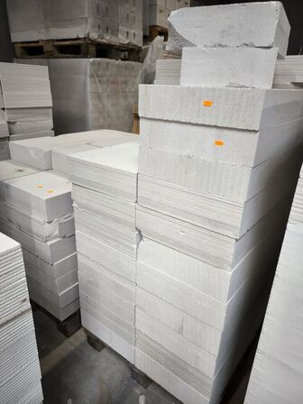 6 stk. paller med betonelementer