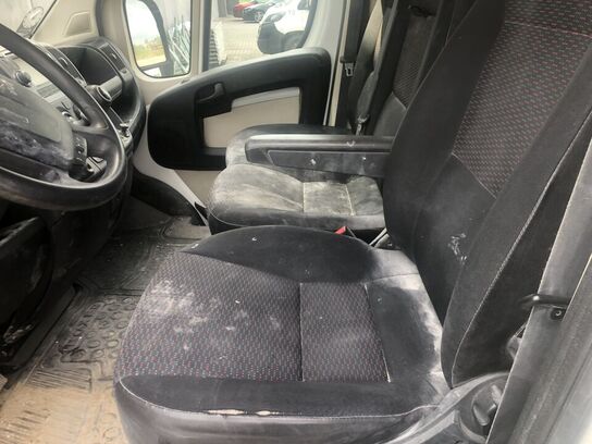 Varebil PEUGEOT Boxer Van 2.2 Hdi 130 Hk 330 L2h1