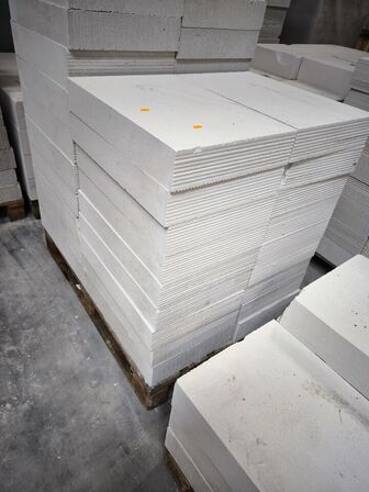 5 stk. paller med betonelementer