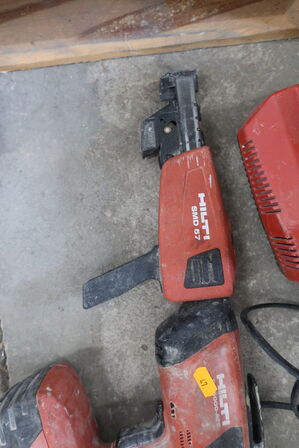 Gipsskruemaskine HILTI SD-5000-A22 med 2 stk. batterier samt lader