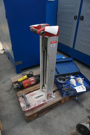 Diamantborremaskine, HILTI DD130 inkl. Stativ