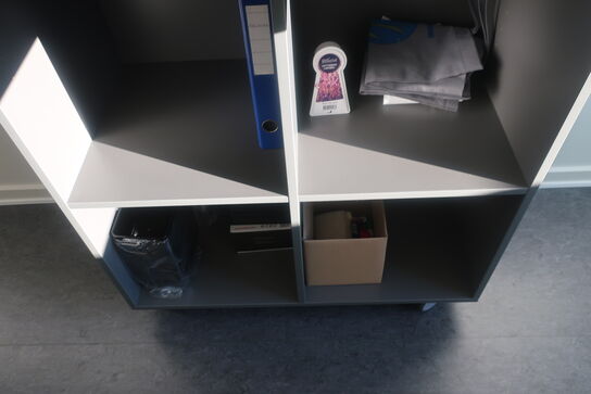 Skab CUBE Design uden indhold