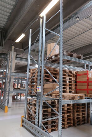 16 fag pallereoler uden indhold