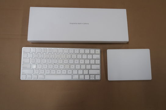 Apple keyboard A1644/Mouse A1535