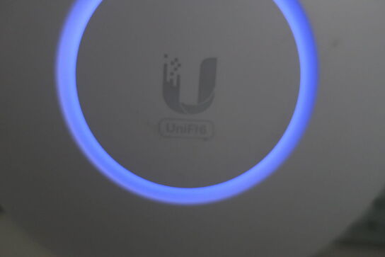 2 stk. access POINTS UNIFI6