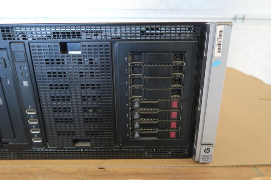 HP ProLiant ML350p G8