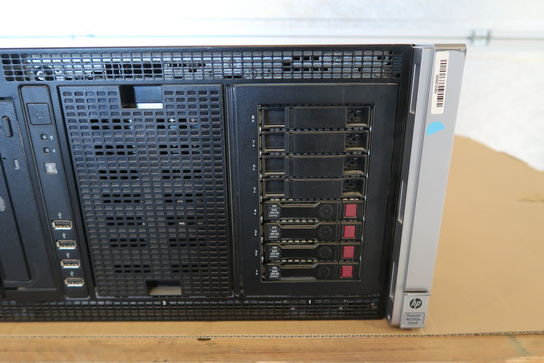 HP ProLiant ML350p G8