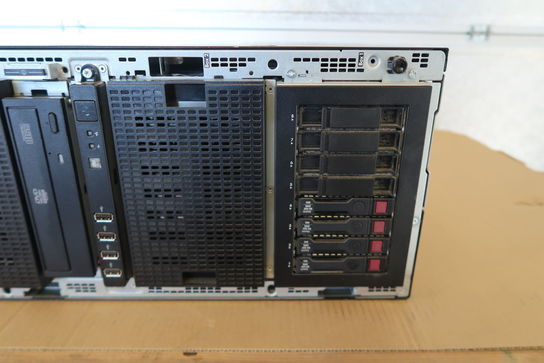 HP ProLiant ML350p G8