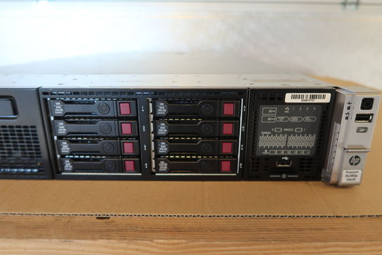 HP Rack server DL380 G8