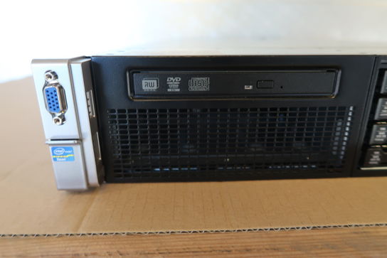 HP Rack server DL380 G8