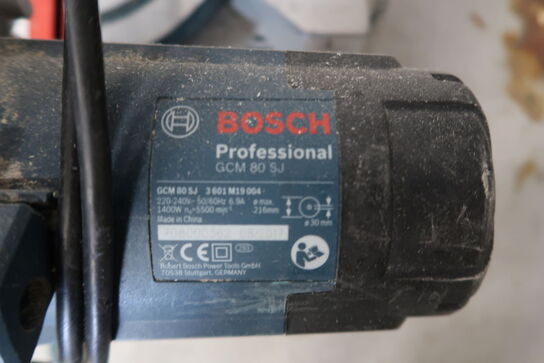 Bosch GCM 8 SJL Kap-/geringssav med udtræk