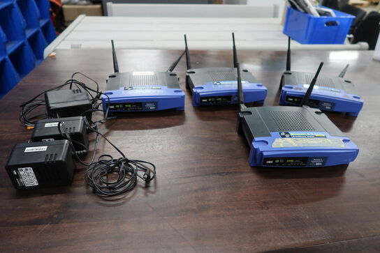 4 stk. Routere LINKSYS 