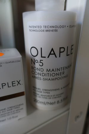 1 Stk. Blonde intense moisture mask samt 1 stk. bonding oil OLAPLEX 