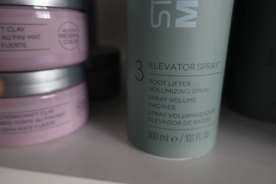 3 stk. volume spray REVLON, Elevator Spray