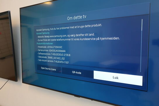 55" SmartTV, SAMSUNG 4K LED m. fjernbetjening og vægbeslag