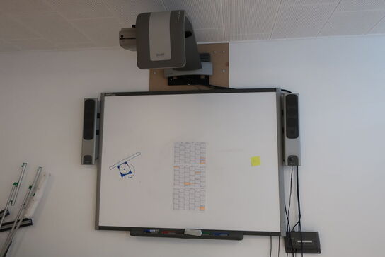 77" SMARTBoard SB680 m. projektor