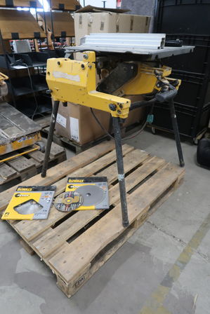 Kap-/geringsav DEWALT DW743