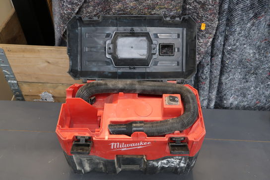 Akku-støvsuger MILWAUKEE M18 VC-2