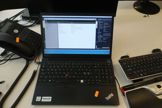 Bærbar computer LENOVO E15