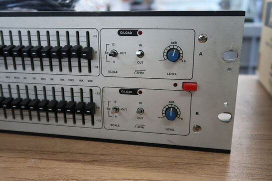 Equalizer KLARK TEKNIK DN360