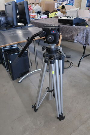 Camera stand MANFROTTO 501