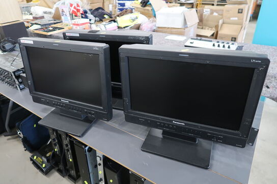 3 pieces. Video monitors PANASONIC BT-LD1850E