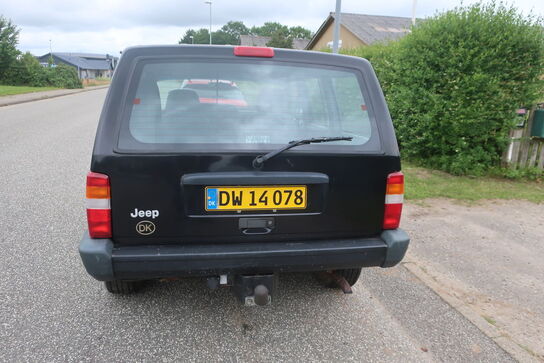 Varebil JEEP Cherokee 2,5