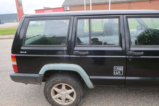 Varebil JEEP Cherokee 2,5