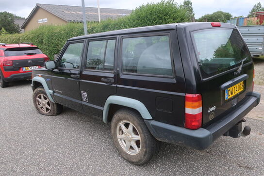 Varebil JEEP Cherokee 2,5