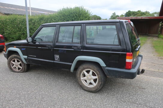 Varebil JEEP Cherokee 2,5