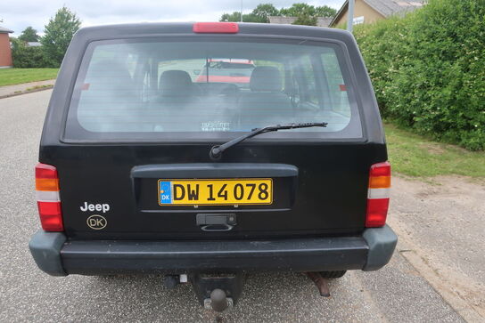 Varebil JEEP Cherokee 2,5