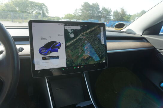 Tesla model 3 E3D tidligere reg nr: DE40697
