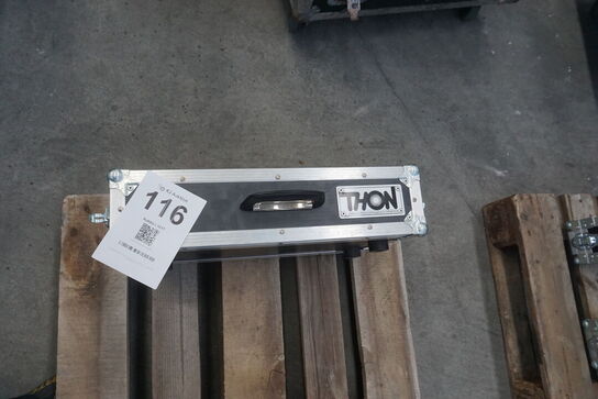 Cameo SB6 DMX Splitter inkl. 2U rack