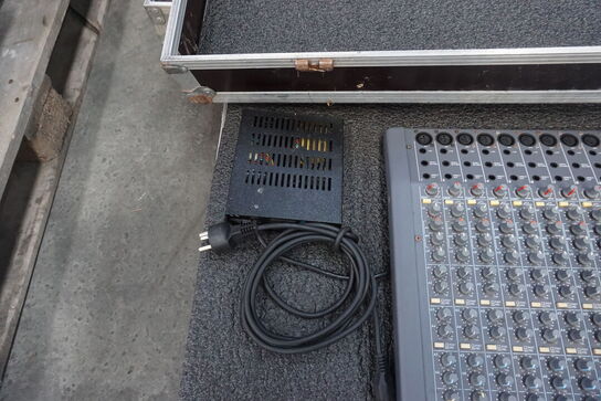 Studiomaster Trilogy 206 mixer