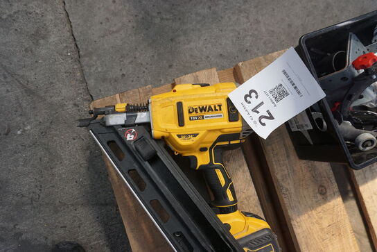Sømpistol DEWALT DCN692