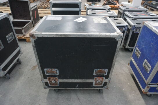 2 stk. Martin Audio LE-400 inkl. flightcase