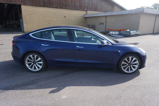 Tesla model 3 E3D tidligere reg nr: DE40697