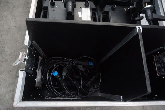 8 stk. Venturelite Alina + 1 stk. spare inkl. flightcase