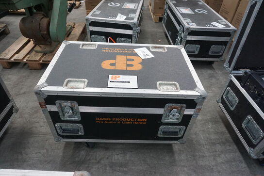 8 stk. Venturelite Alina + 1 stk. spare inkl. flightcase