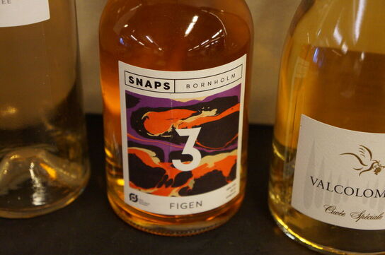 2 flasker vin + 1 flaske spiritus