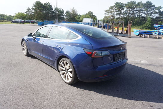 Tesla model 3 E3D tidligere reg nr: DE40697