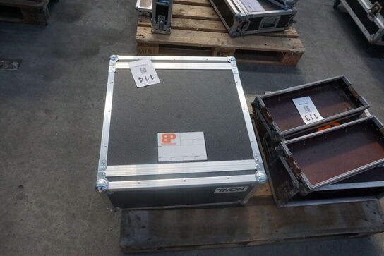 2 stk. 6ch LD6230 Dimmer inkl. 4U rack