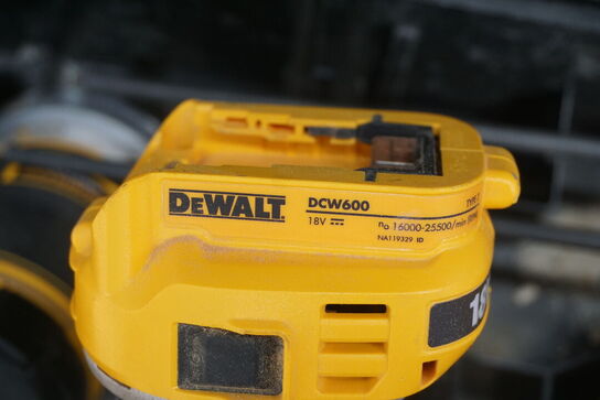 Fræser DEWALT DCW600