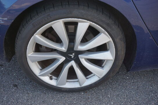 Tesla model 3 E3D tidligere reg nr: DE40697