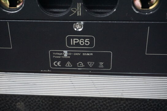 4 stk. SIP-1000 LED Strobe RGBW inkl. flightcase
