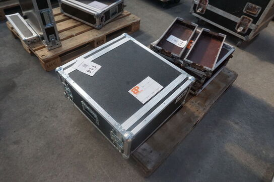 2 stk. 6ch LD6230 Dimmer inkl. 4U rack