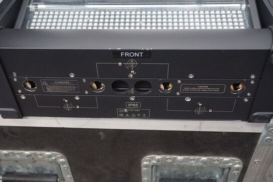 4 stk. SIP-1000 LED Strobe RGBW inkl. flightcase