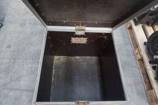 2 stk. tomme flightcases
